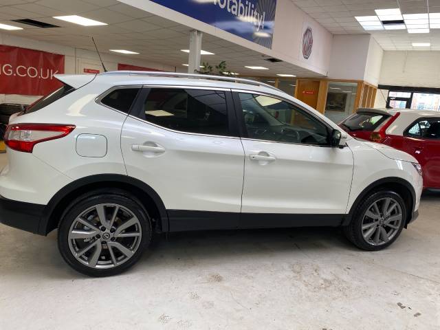 2016 Nissan Qashqai 1.5 dCi Tekna 5dr