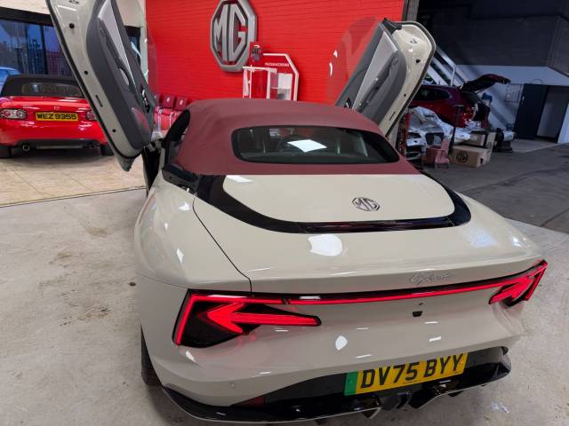 2025 MG Motor UK Cyberster 0.0 375kW GT Dual Motor 77 kWh 2dr AWD Auto