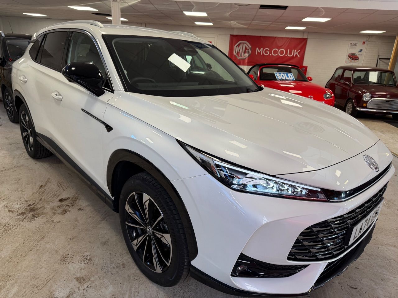 2024 MG Motor UK HS